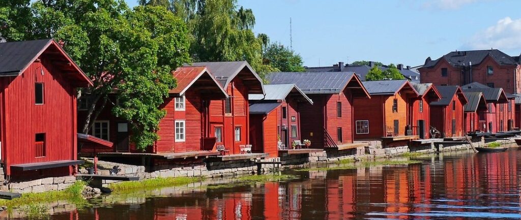 Maison en peinture suédoise
