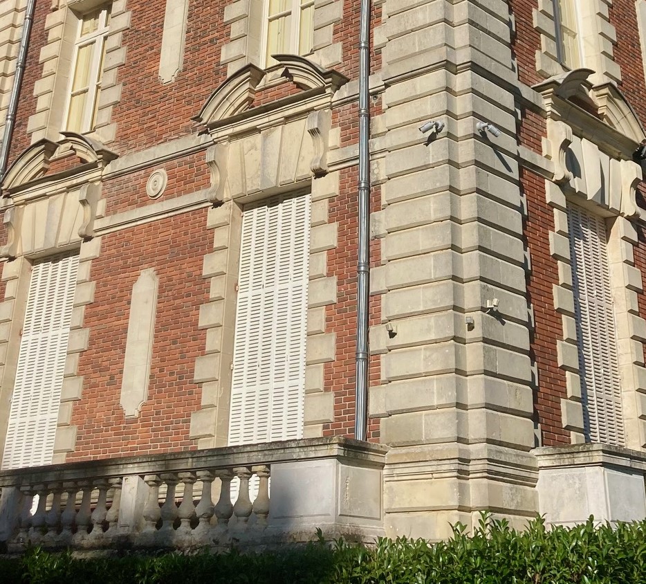 Chastel sur huisseries